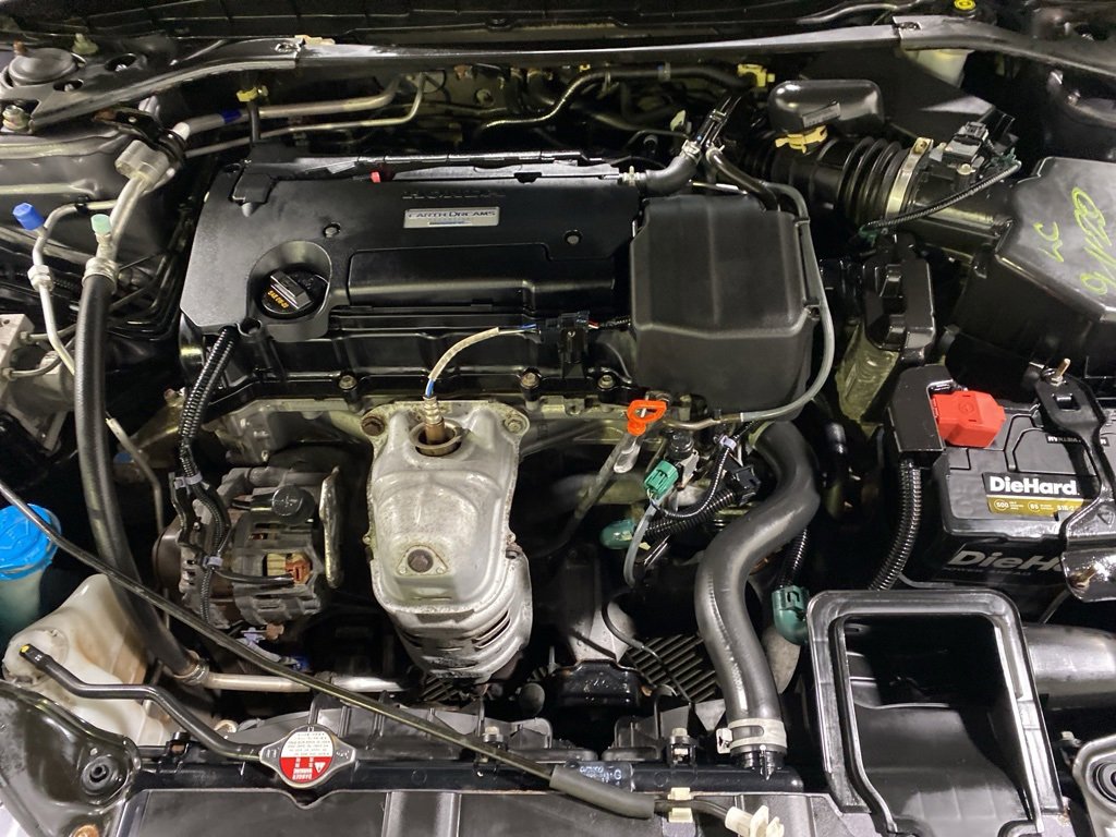 Used 2016 Honda Accord EX image 9