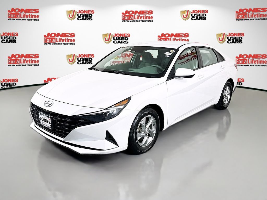 Certified 2022 Hyundai Elantra SE FWD image 12