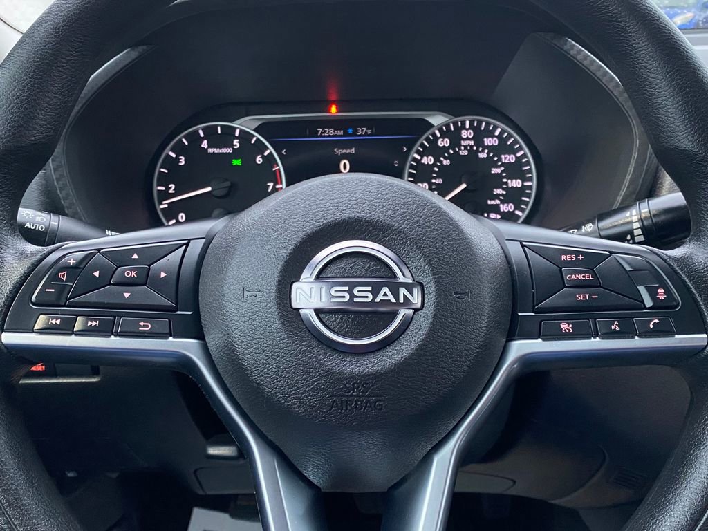 Used 2025 Nissan Sentra SV image 23