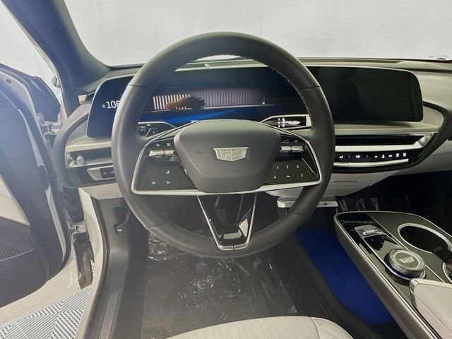 Used 2024 Cadillac Lyriq Luxury image 12