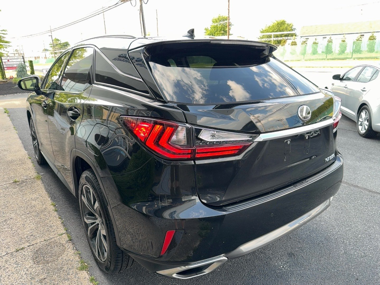 Used 2017 Lexus RX 350 AWD w/ Premium Package image 4