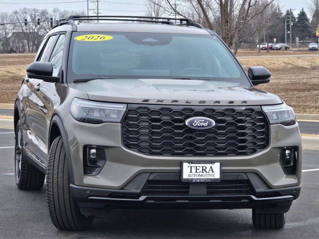 New 2026 Ford Explorer ST-Line w/ ST-Line Street Pack image 4