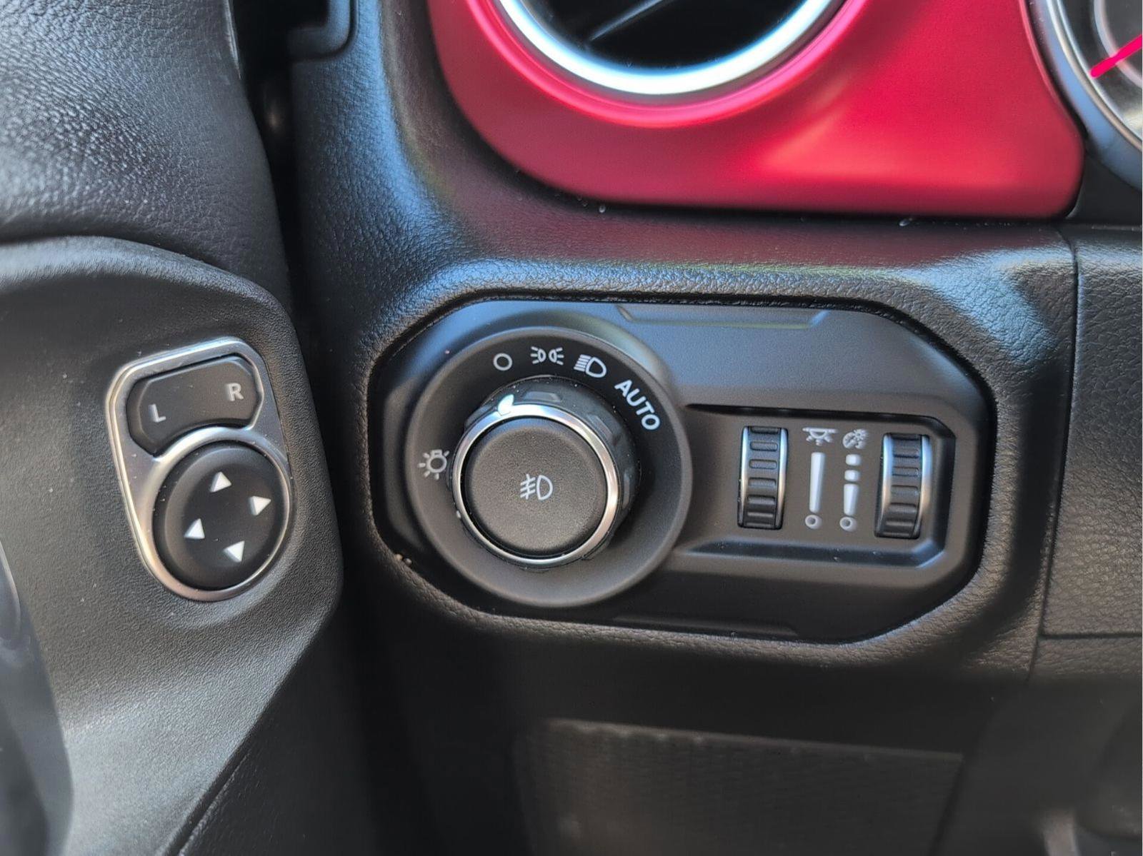 Used 2022 Jeep Wrangler Unlimited Rubicon w/ LED Lighting Group image 16