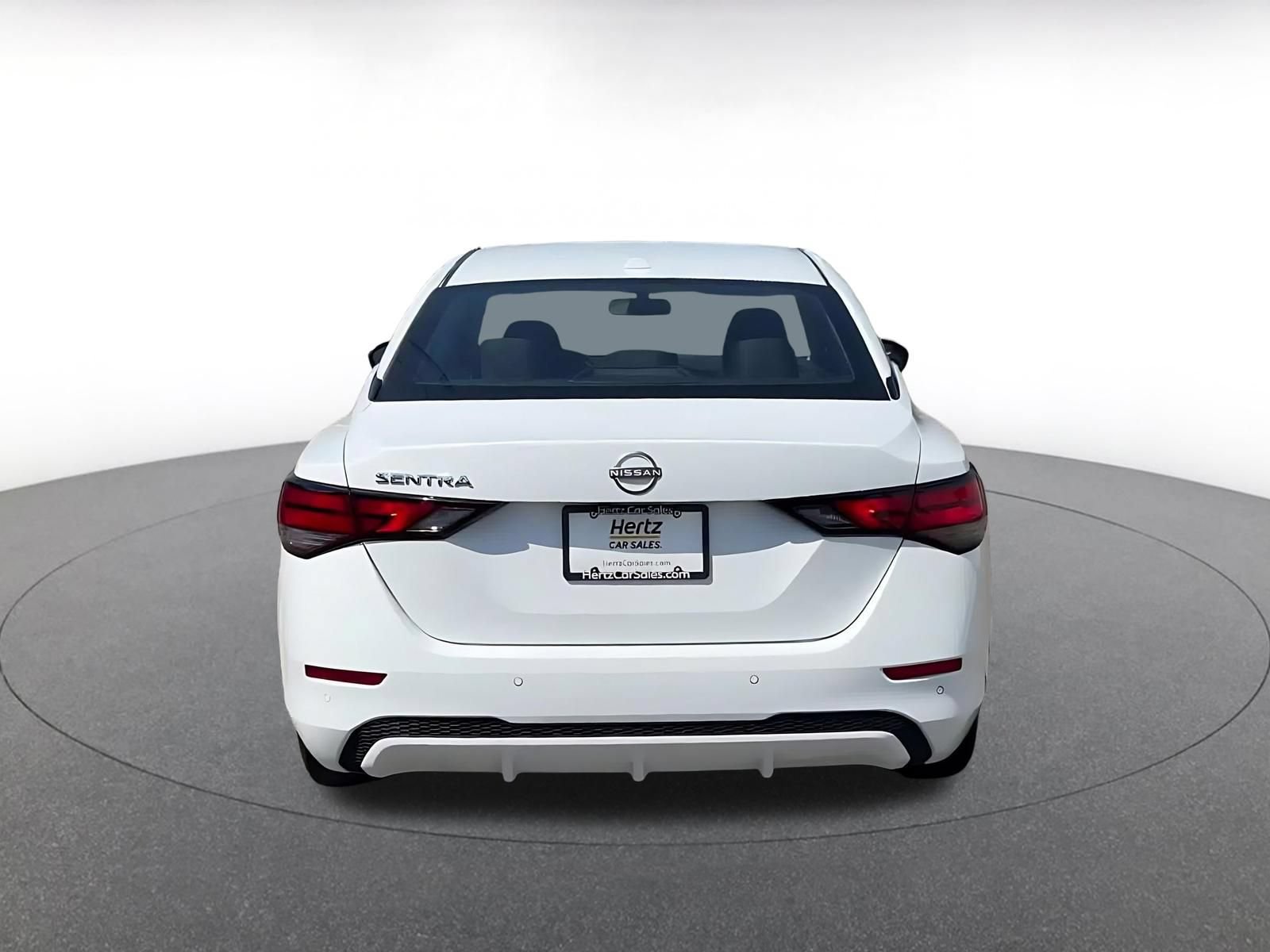 Used 2025 Nissan Sentra SV FWD image 10