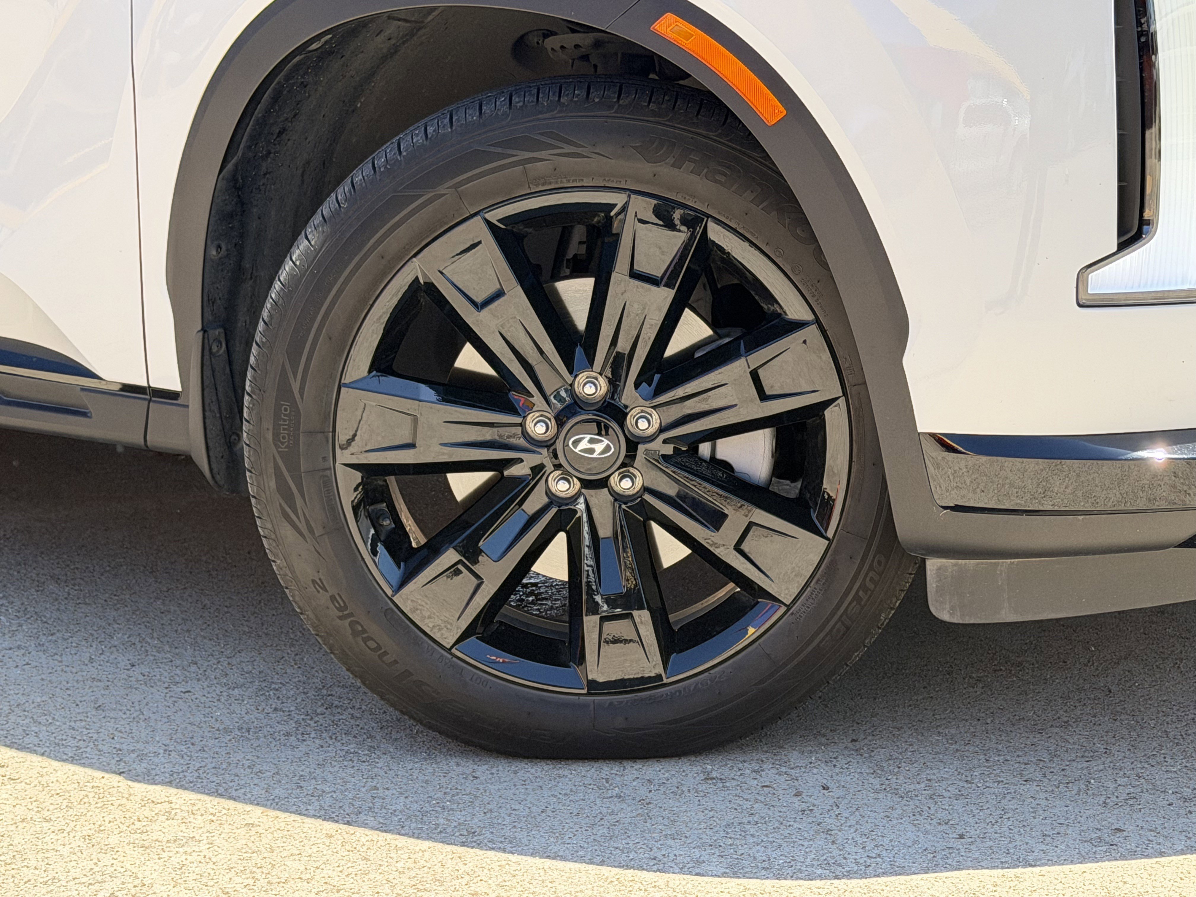 Used 2025 Hyundai Palisade XRT FWD image 3