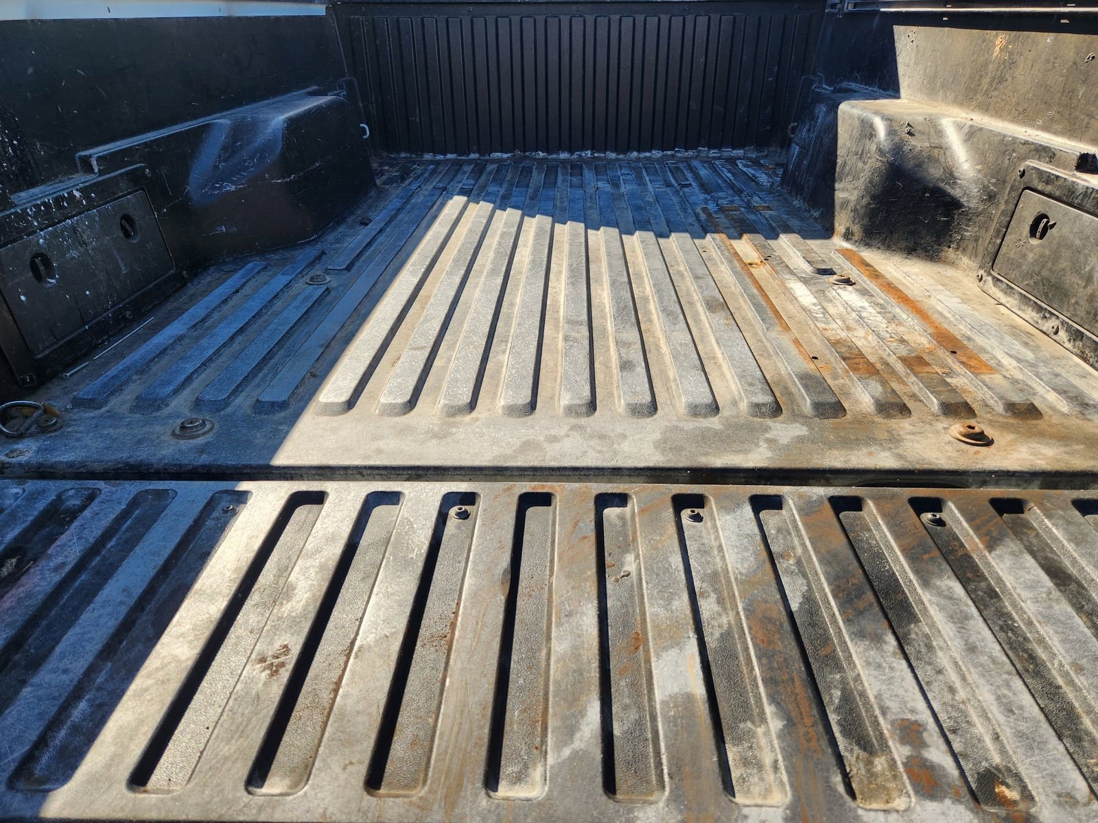 Used 2018 Toyota Tacoma SR image 29