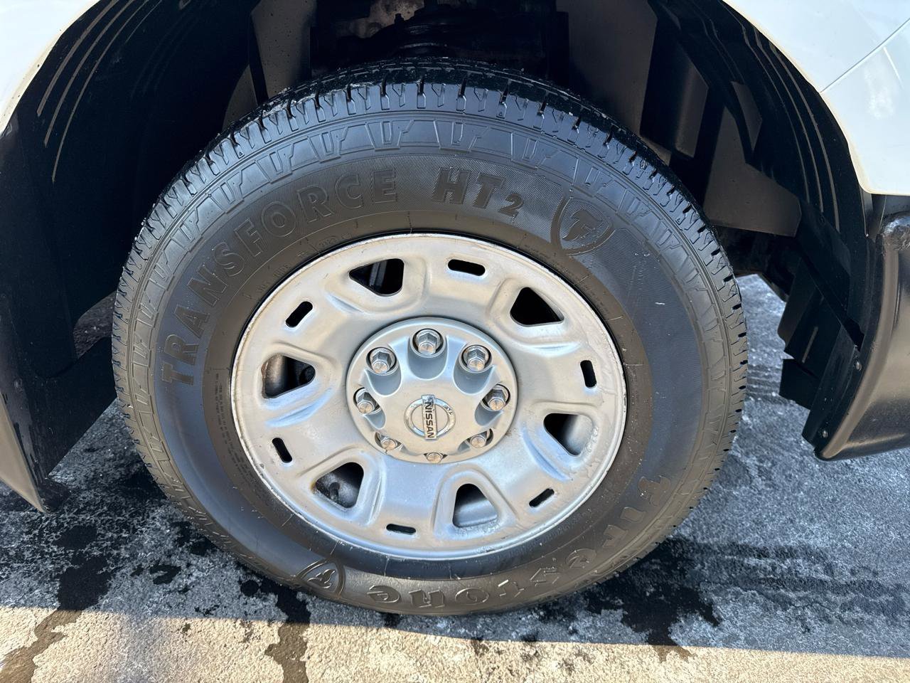 Used 2016 Nissan NV 2500 SV image 29