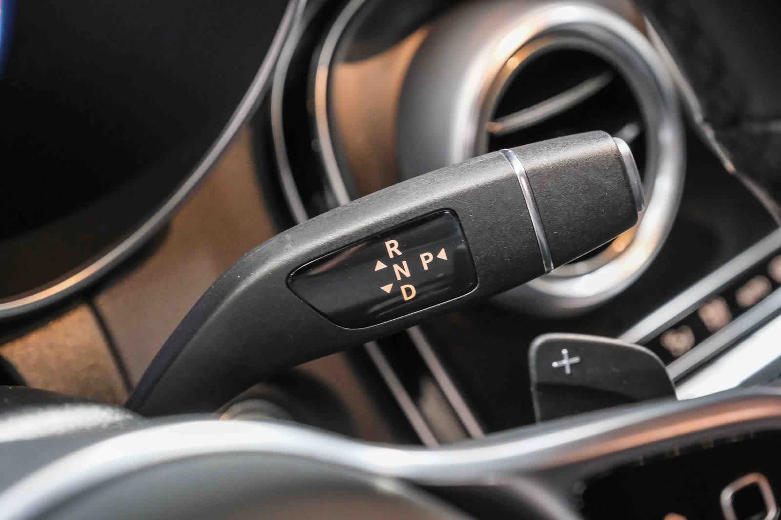 Used 2022 Mercedes-Benz GLC 300 image 25