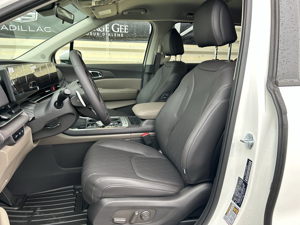 New 2026 Kia Carnival EX image 11