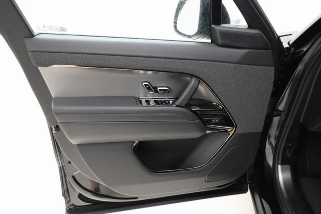 Used 2024 Land Rover Range Rover Sport Dynamic SE image 8