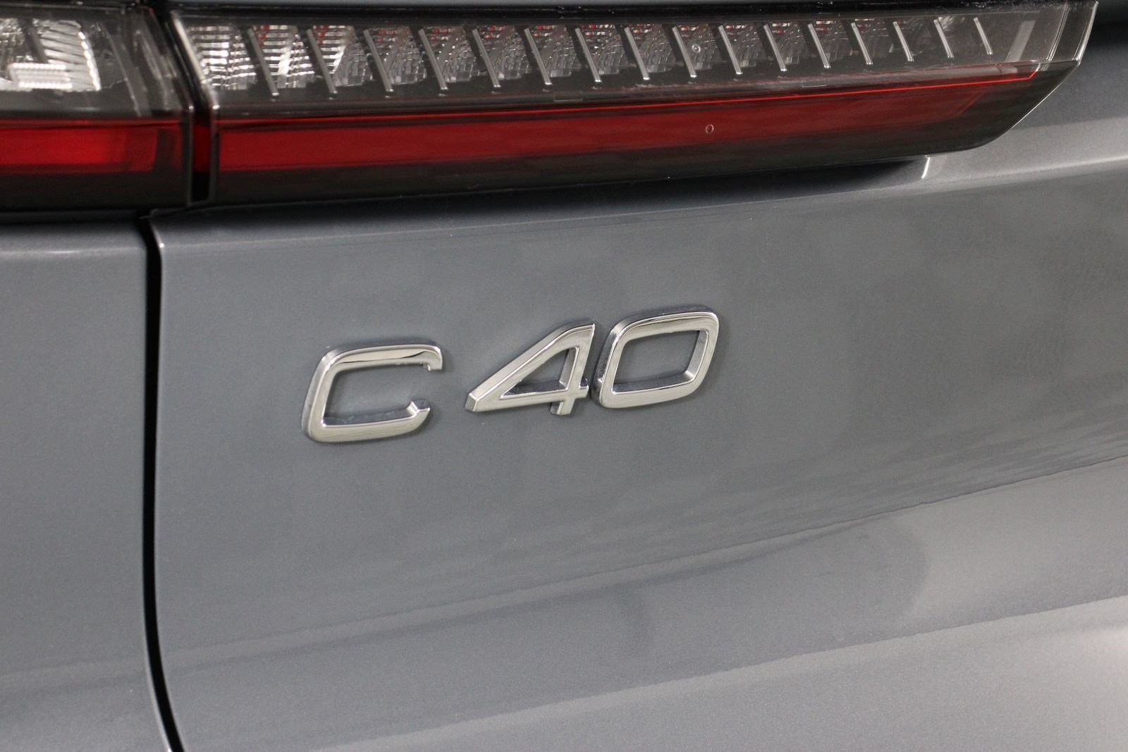 Certified 2023 Volvo C40 P8 Recharge Ultimate w/ Protection Package Premier AWD/4WD image 19