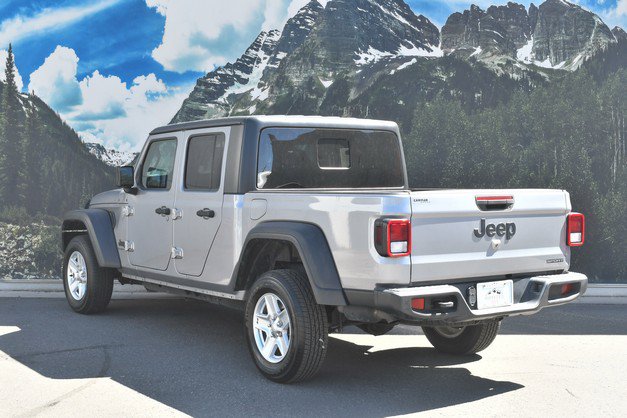 Used 2020 Jeep Gladiator Sport w/ Quick Order Package 24S AWD/4WD image 9