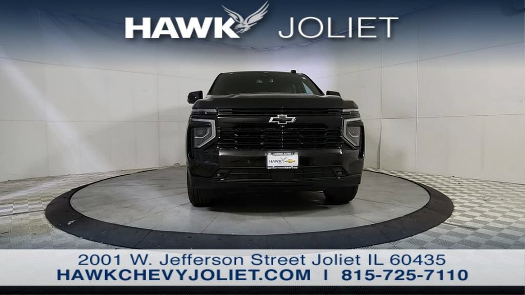 Used 2026 Chevrolet Tahoe RST AWD/4WD image 3
