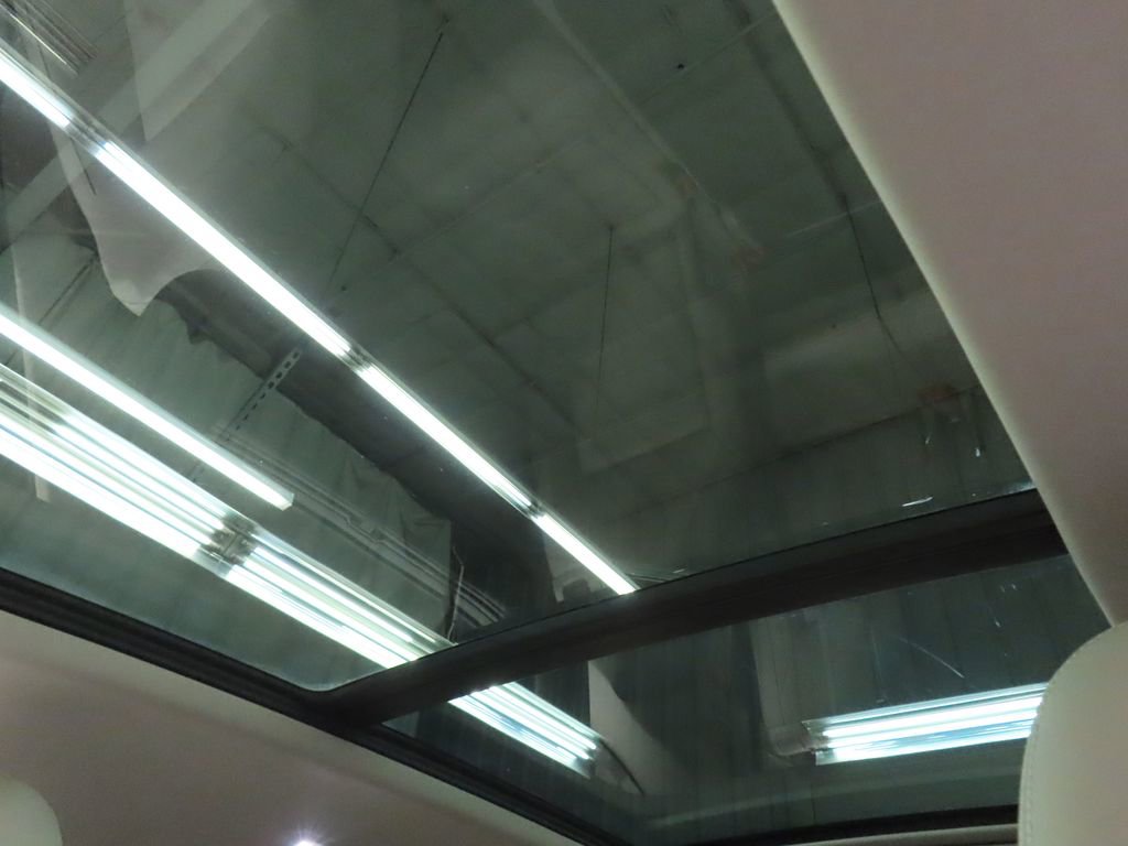 Used 2021 Volkswagen Atlas SEL R-Line image 25