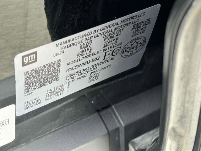 Used 2024 GMC Yukon XL Denali image 17