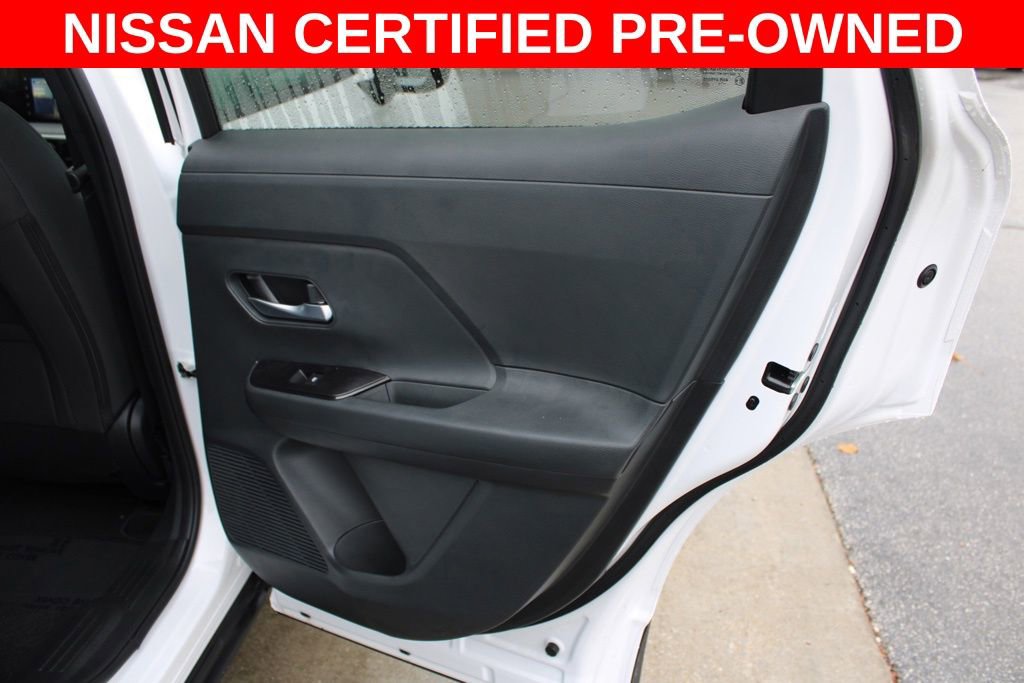 Certified 2025 Nissan Kicks SV image 24