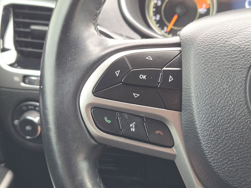 Used 2021 Jeep Cherokee High Altitude image 29