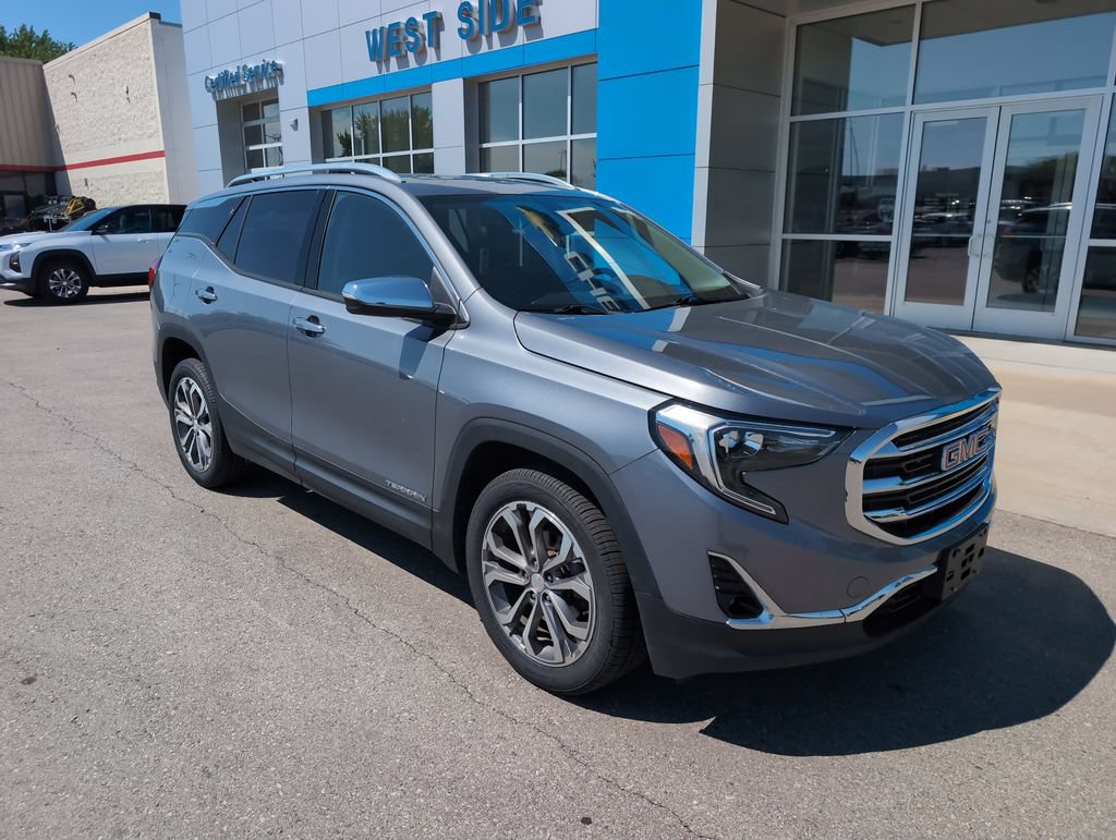 Used 2020 GMC Terrain SLT w/ Preferred Package AWD/4WD image 2