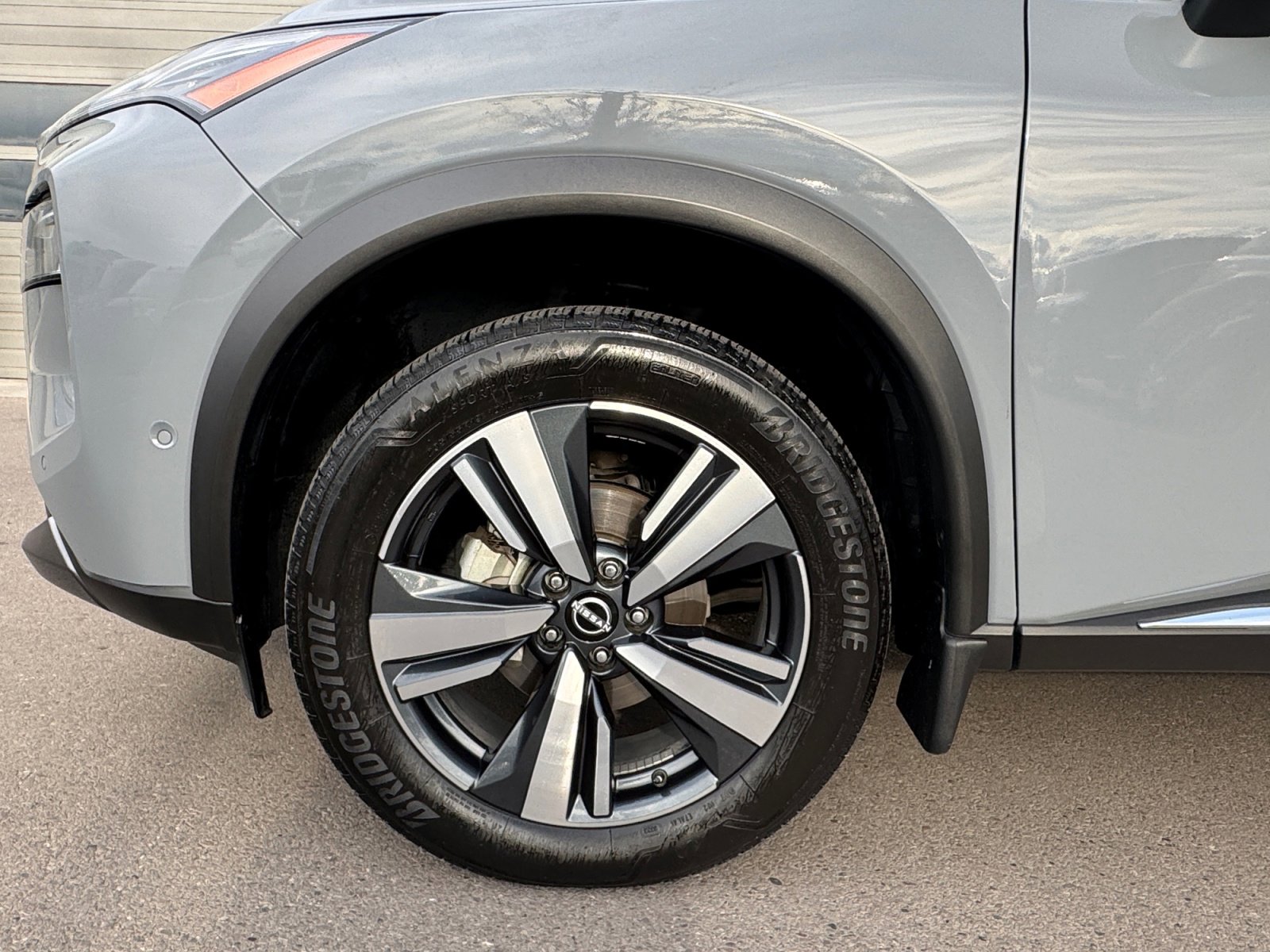 Used 2023 Nissan Rogue SL w/ SL Premium Package image 26