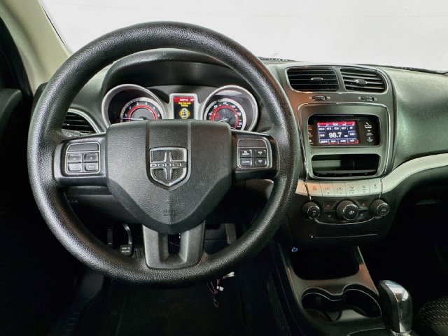 Used 2019 Dodge Journey SE w/ Blacktop Package FWD image 10