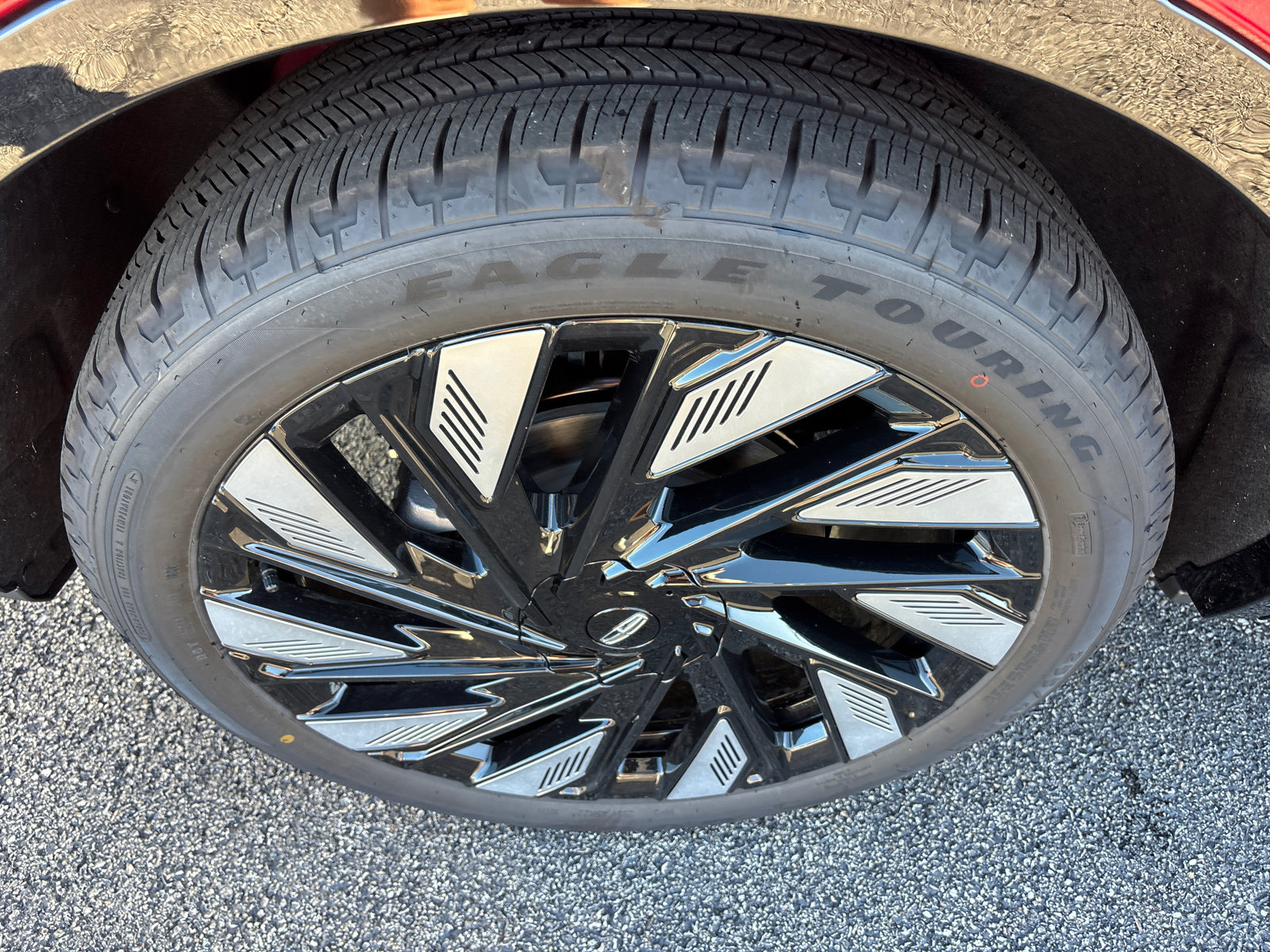 New 2026 Lincoln Nautilus Reserve w/ Jet Appearance Package AWD/4WD image 10