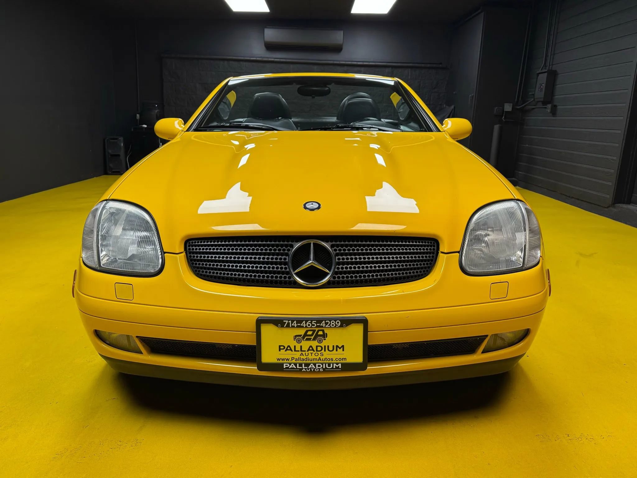 Used 1998 Mercedes-Benz SLK 230 image 2