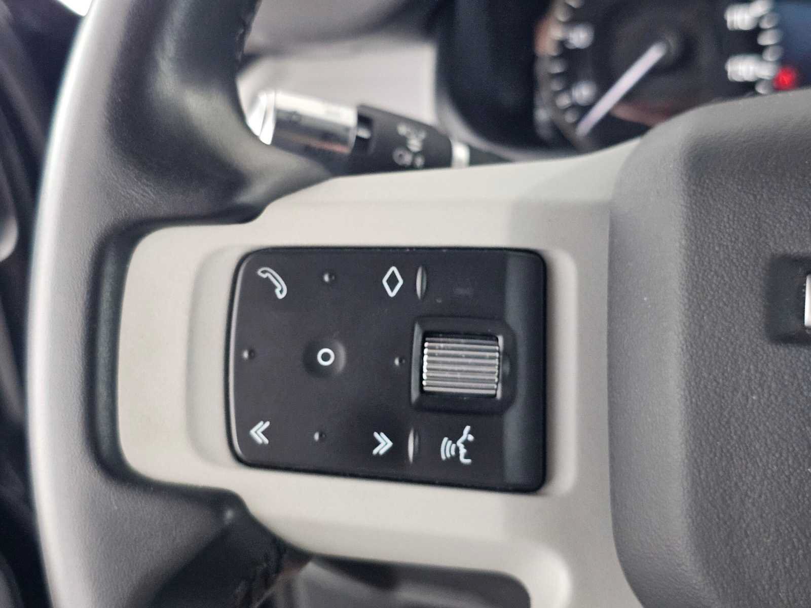 Used 2022 Land Rover Defender 110 S AWD/4WD image 28