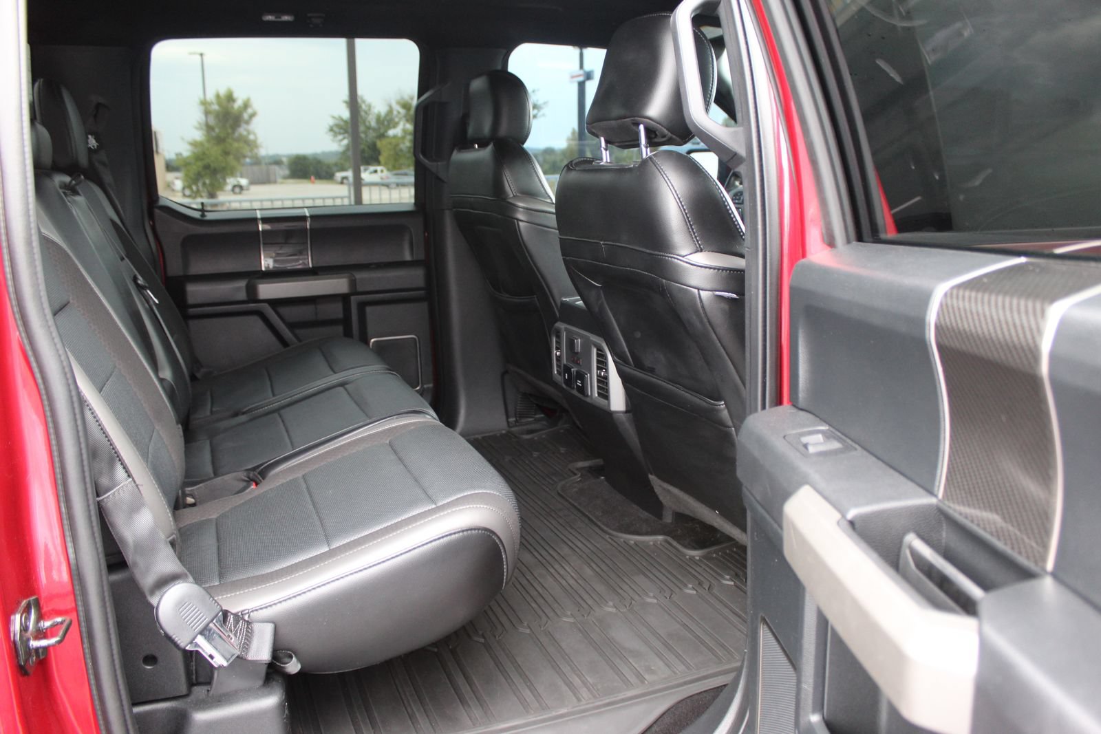 Used 2019 Ford F150 Raptor w/ Equipment Group 802A Luxury AWD/4WD image 14