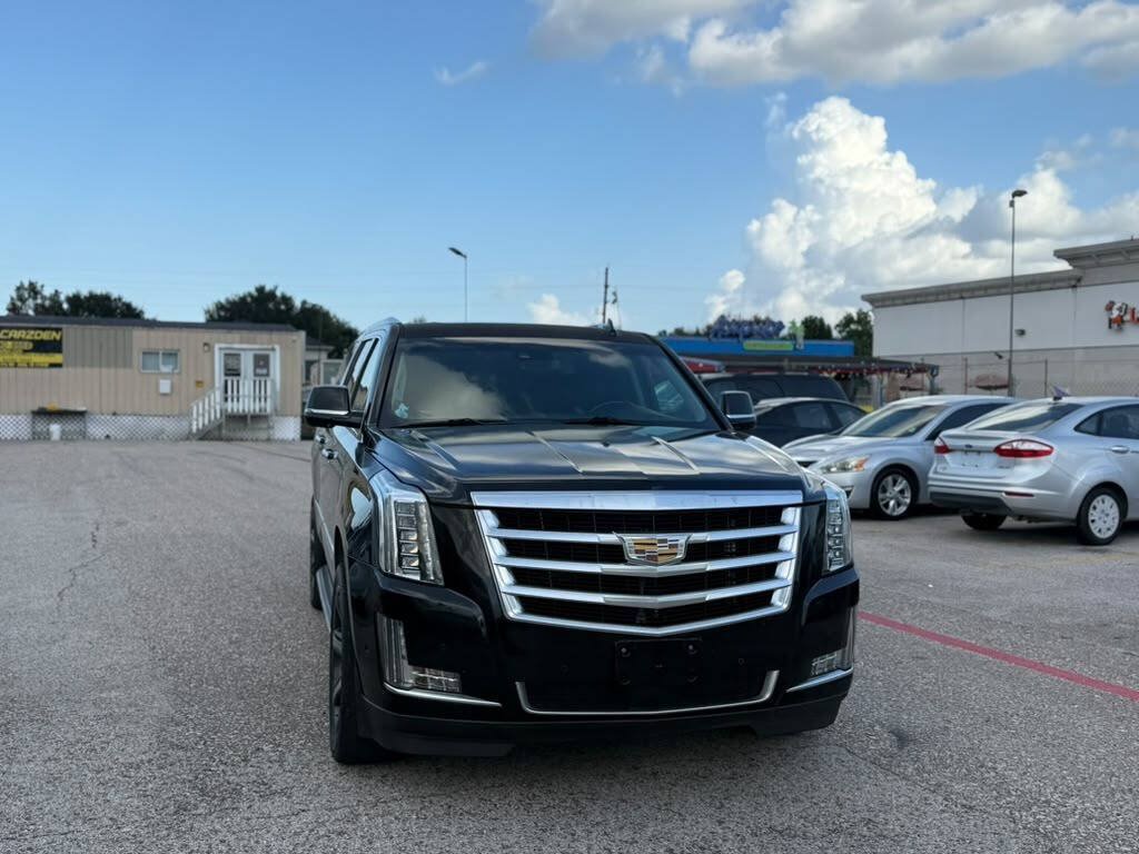 Used 2017 Cadillac Escalade ESV Premium Luxury AWD/4WD image 6