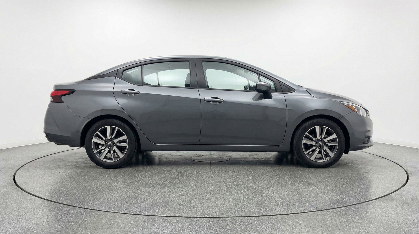 Used 2025 Nissan Versa SV image 11