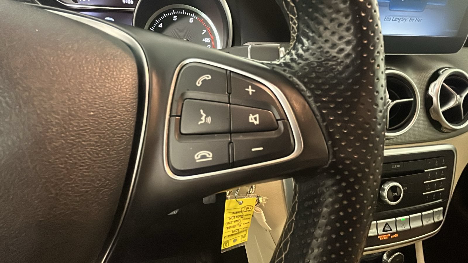 Used 2019 Mercedes-Benz GLA 250 4MATIC image 16