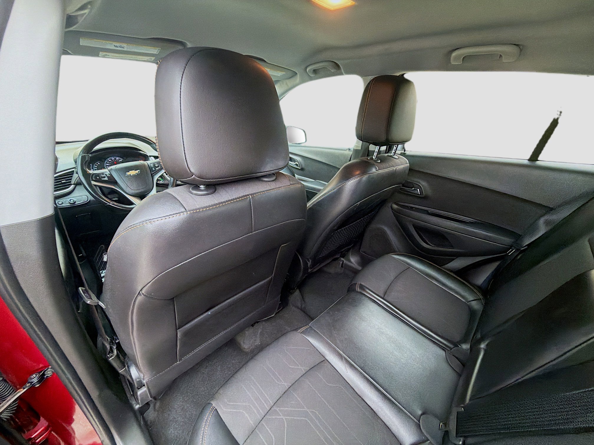 Used 2019 Chevrolet Trax LT w/ LT Convenience Package FWD image 24