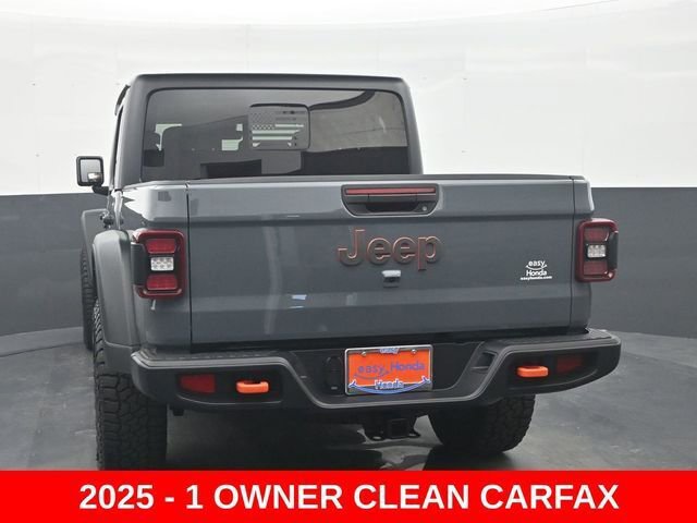Used 2025 Jeep Gladiator Mojave w/ Convenience Group image 6