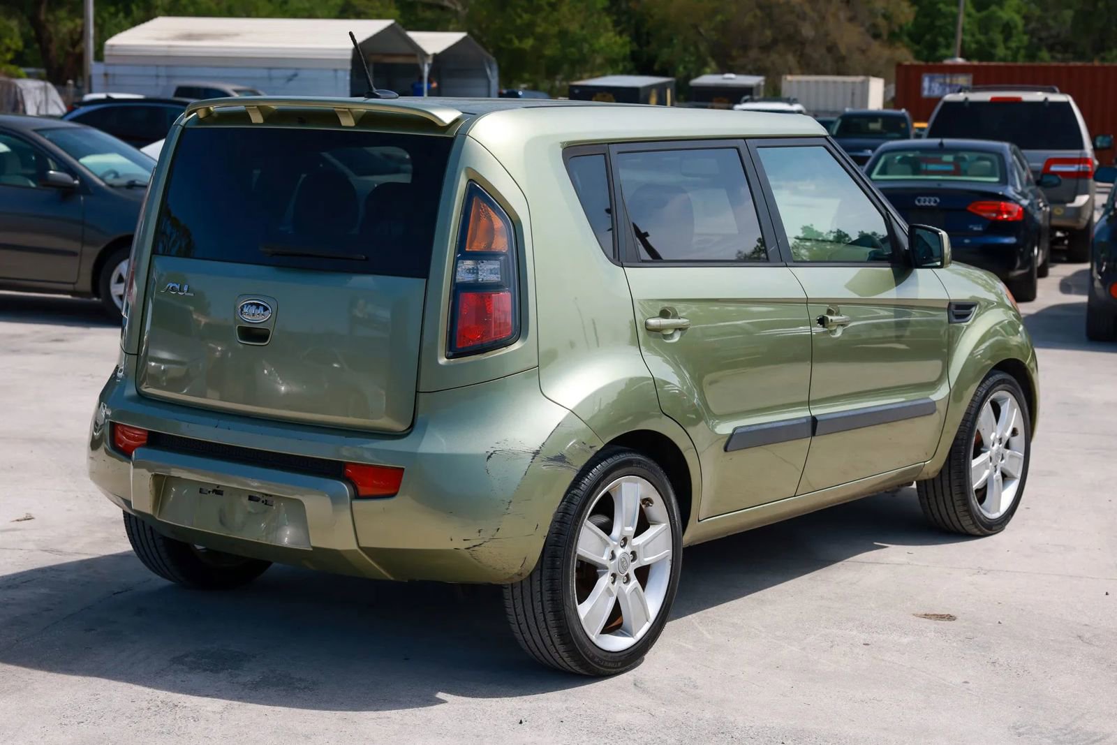 Used 2011 Kia Soul ! FWD image 7