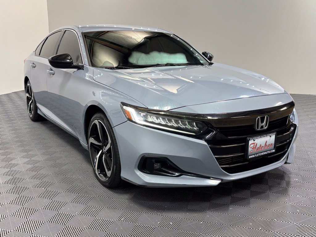 Used 2022 Honda Accord Sport image 3