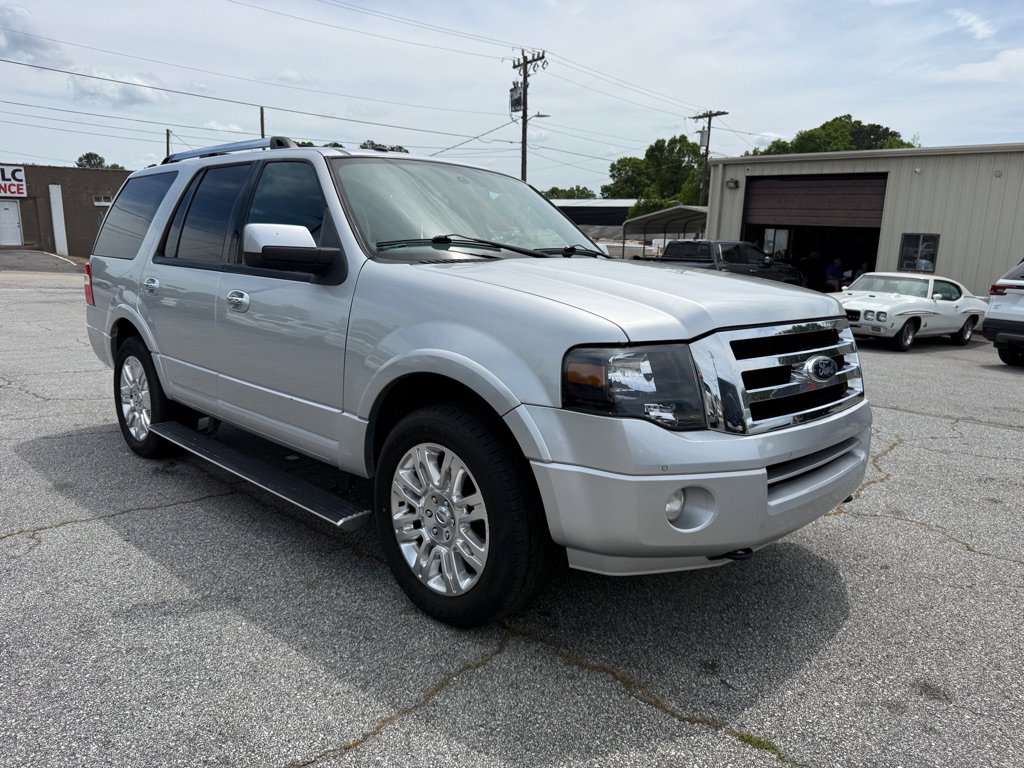 Used 2014 Ford Expedition Limited w/ Equipment Group 301A AWD/4WD image 3