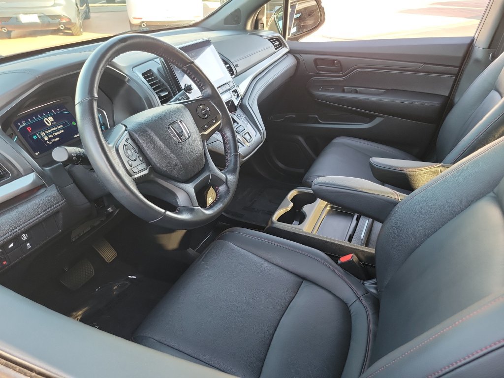 Used 2024 Honda Odyssey Sport image 3