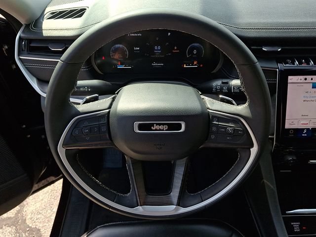 Used 2023 Jeep Grand Cherokee L Limited AWD/4WD image 19