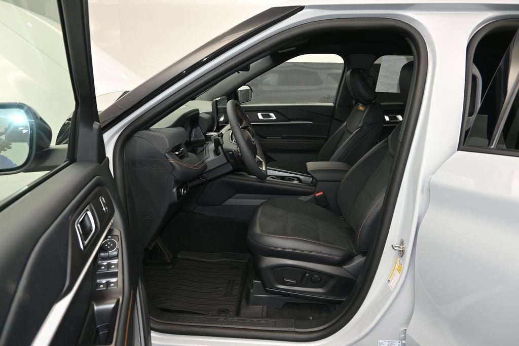 Used 2022 Subaru Ascent Touring w/ Popular Package #2A AWD/4WD image 17