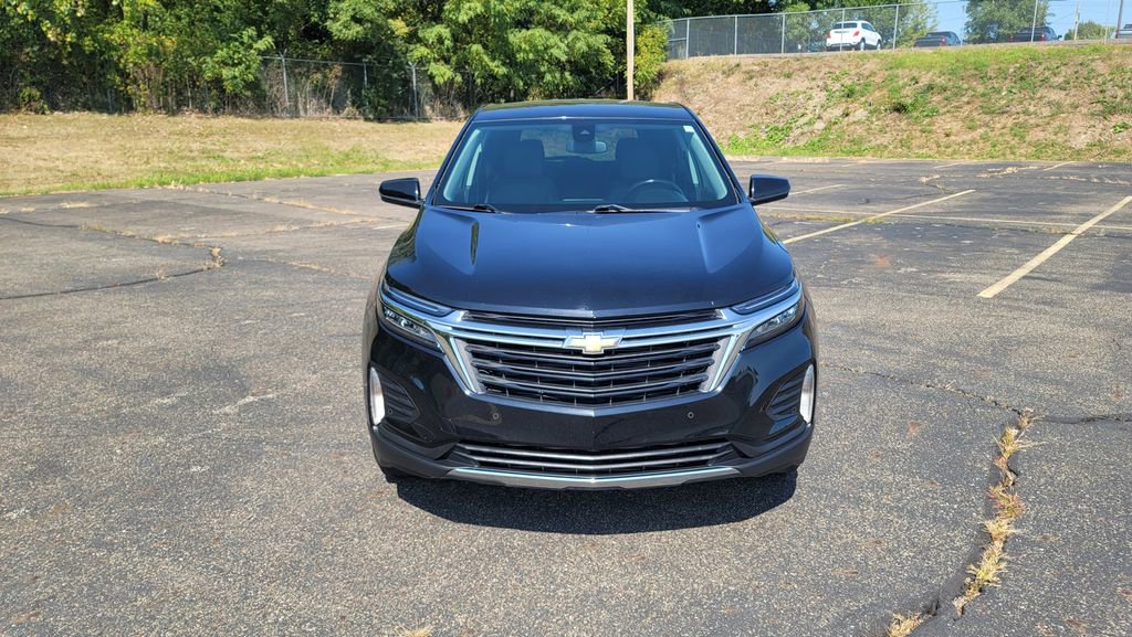 Used 2023 Chevrolet Equinox LT w/ Driver Convenience Package image 4