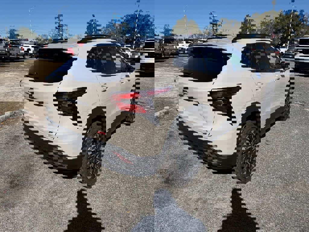 New 2026 Chevrolet Trax RS image 4