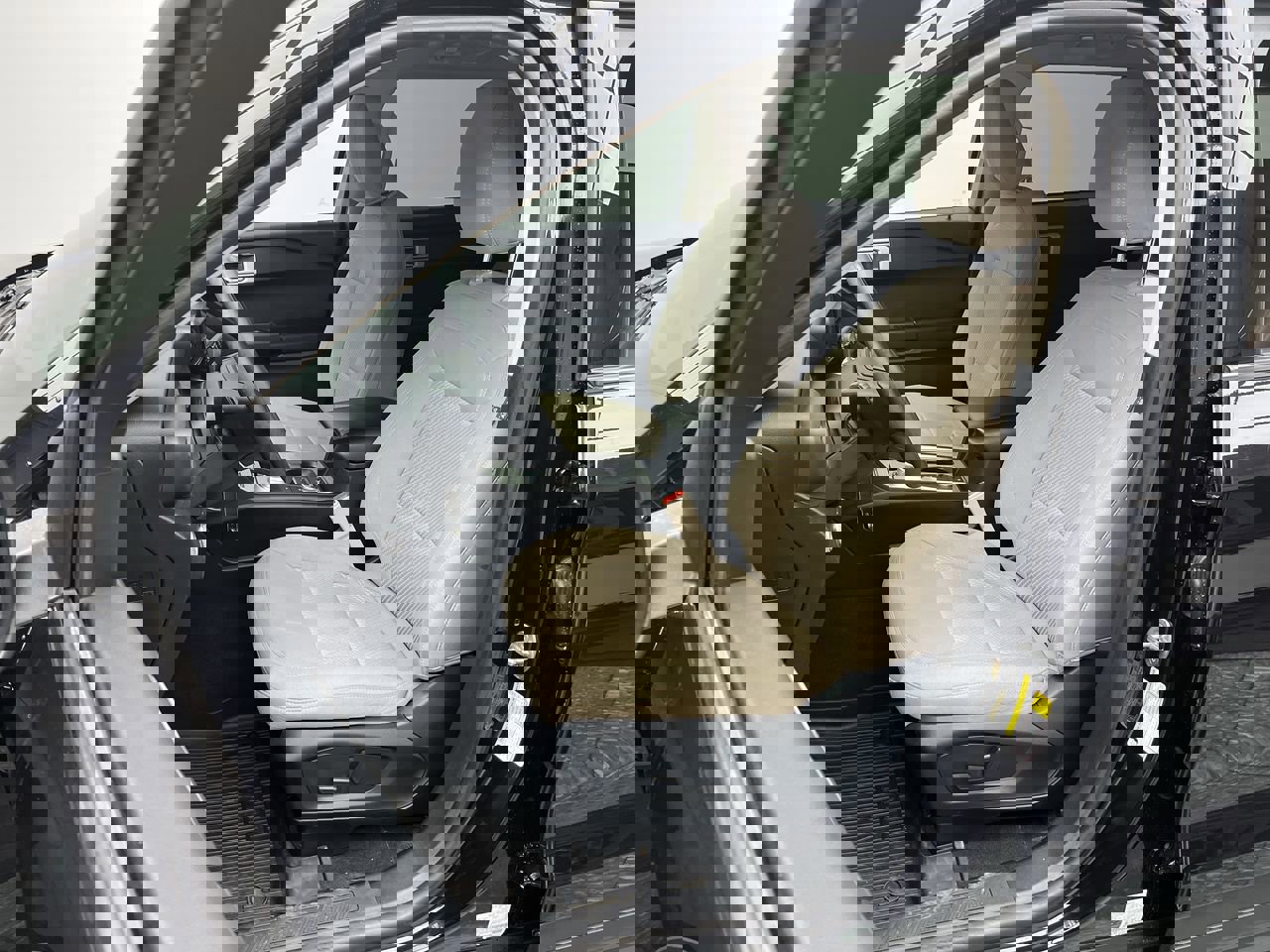 Used 2022 Ford Explorer 4WD image 8