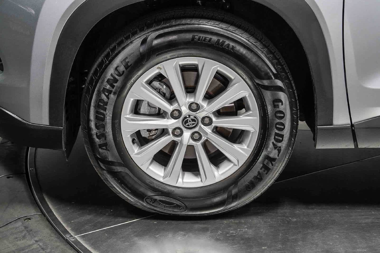 Certified 2025 Toyota Grand Highlander XLE FWD image 10