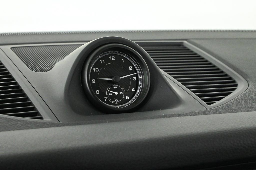 New 2026 Porsche Macan AWD image 20