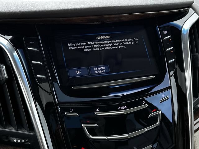 Used 2017 Cadillac Escalade Luxury RWD image 19