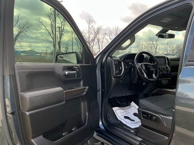 Used 2022 Chevrolet Silverado 1500 LT Trail Boss w/ Bed Protection Package image 16