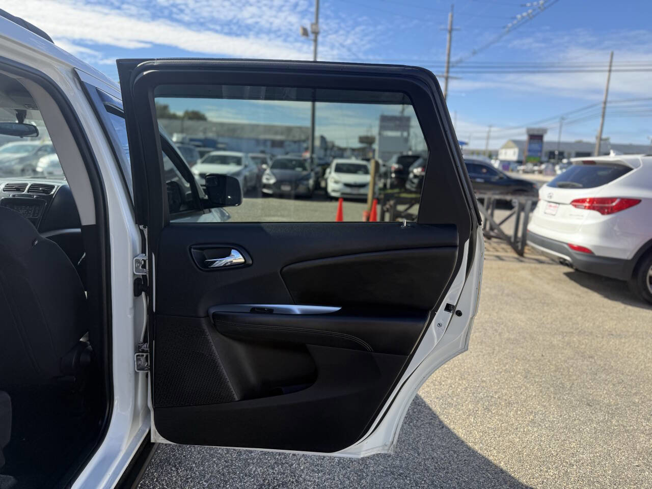 Used 2014 Dodge Journey SXT image 10