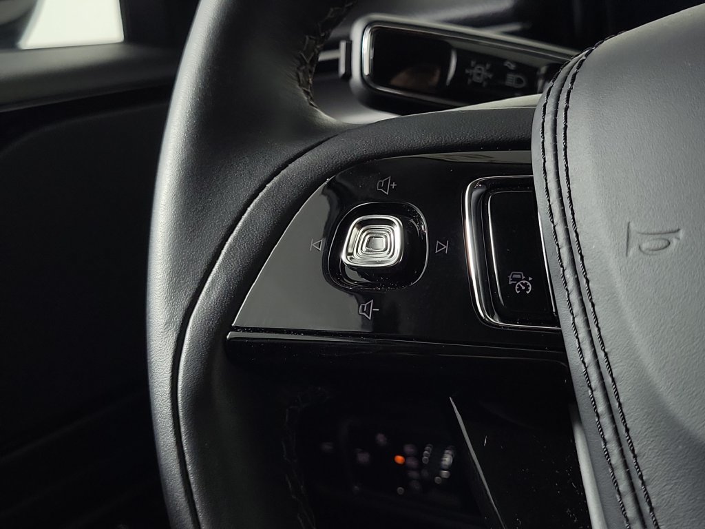 New 2026 Lincoln Aviator 2WD image 24