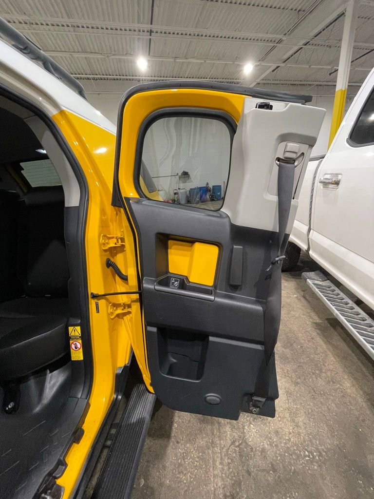 Used 2007 Toyota FJ Cruiser 4WD image 16