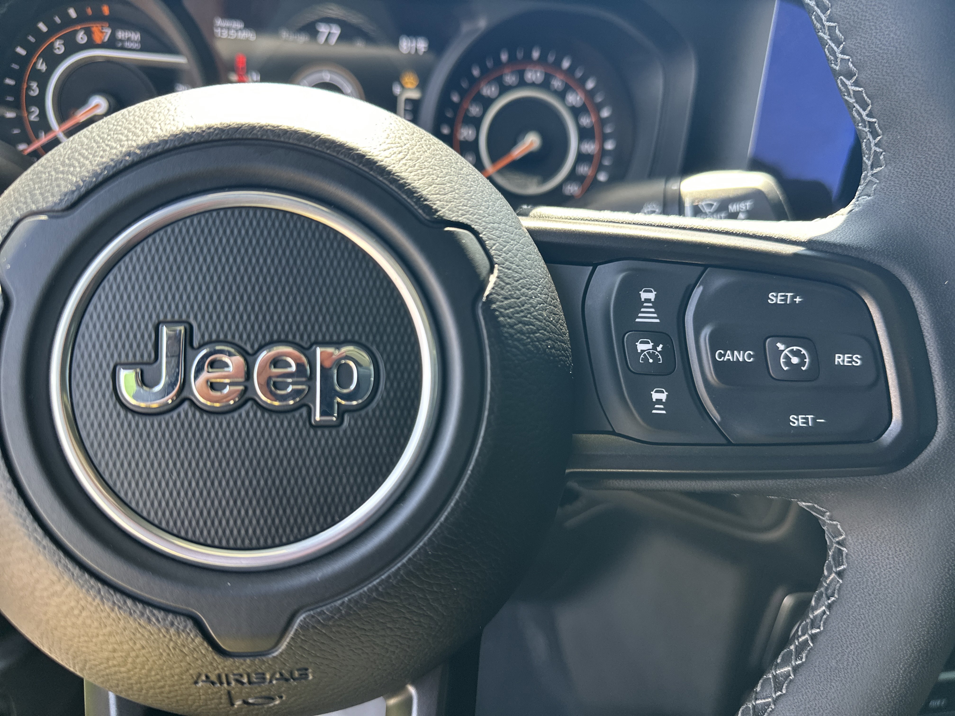 Used 2025 Jeep Gladiator Rubicon image 26